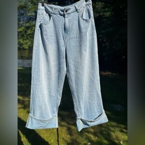 Halara Flex High Waisted Pockets Rolled Hem Wide Leg Washed Light Azure Denim